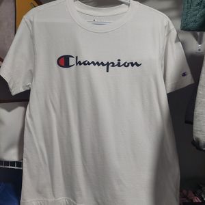 ‼️SALE ‼️CHAMPION T SHIRT